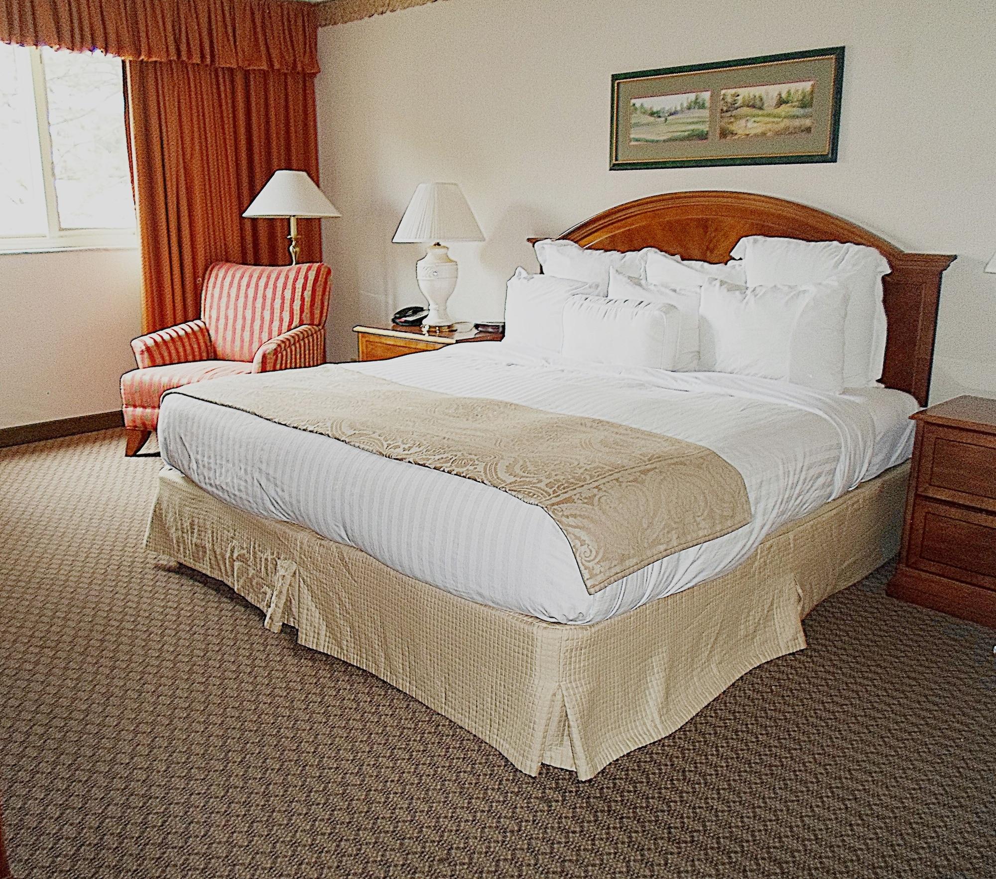 เควล ฮอลโลว์ รีสอร์ต - อะ เทรดมาร์ค คอลเลคชั่น โฮเต็ล Hotel Painesville ภายนอก รูปภาพ