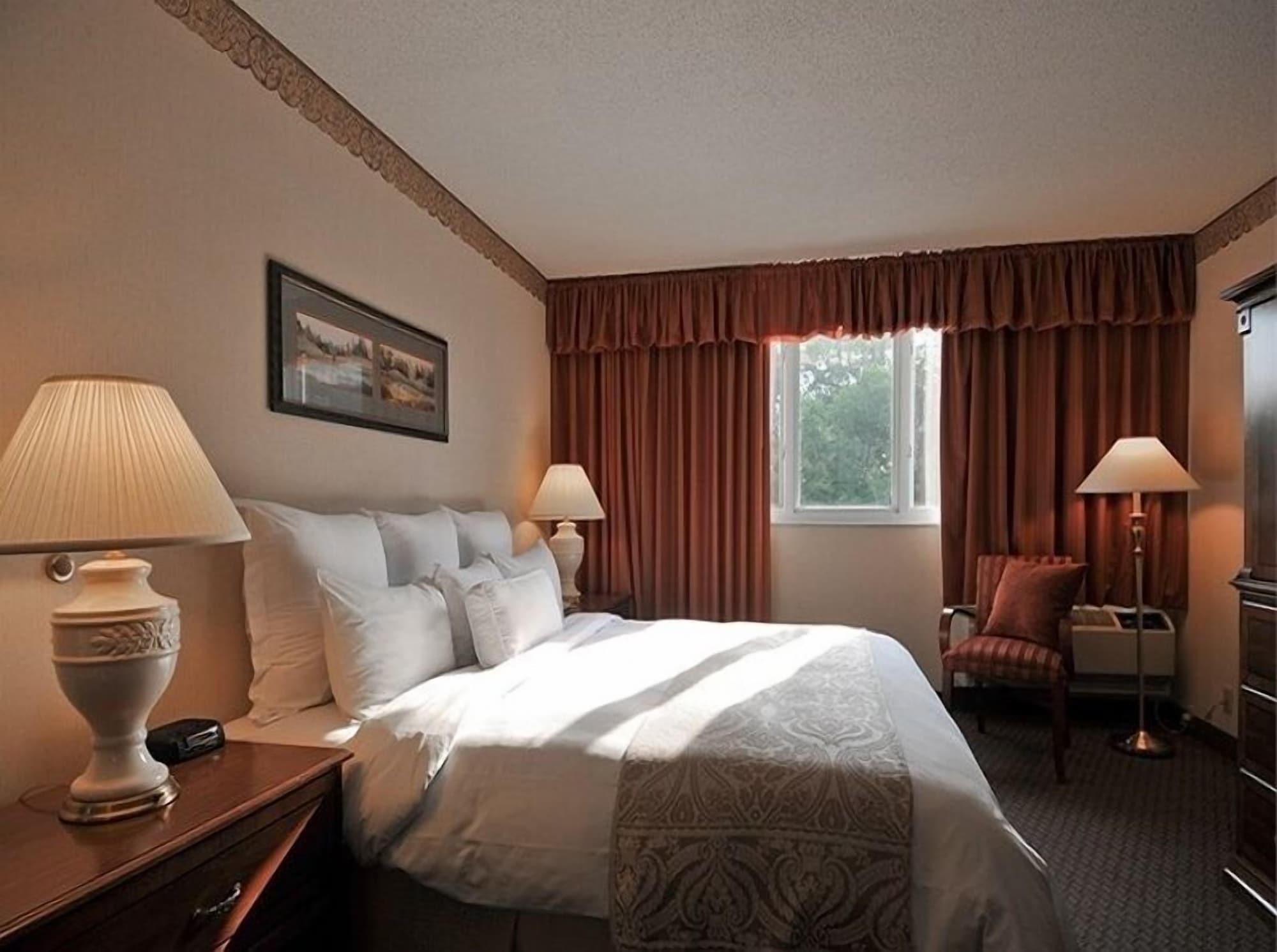 เควล ฮอลโลว์ รีสอร์ต - อะ เทรดมาร์ค คอลเลคชั่น โฮเต็ล Hotel Painesville ภายนอก รูปภาพ