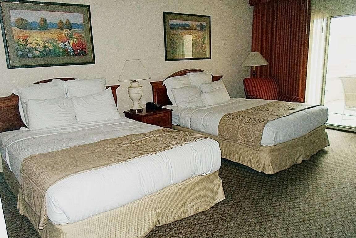 เควล ฮอลโลว์ รีสอร์ต - อะ เทรดมาร์ค คอลเลคชั่น โฮเต็ล Hotel Painesville ภายนอก รูปภาพ