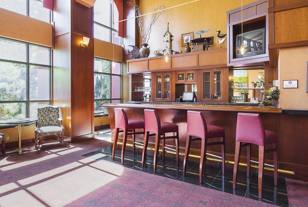 เควล ฮอลโลว์ รีสอร์ต - อะ เทรดมาร์ค คอลเลคชั่น โฮเต็ล Hotel Painesville ภายนอก รูปภาพ