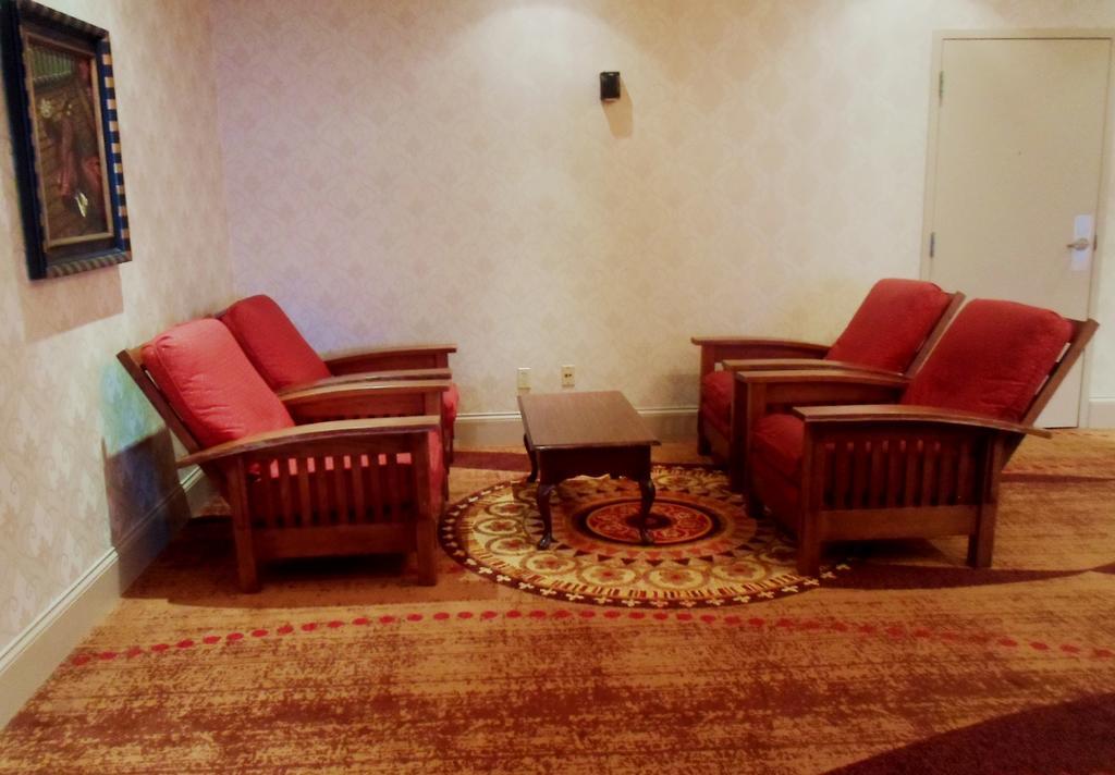 เควล ฮอลโลว์ รีสอร์ต - อะ เทรดมาร์ค คอลเลคชั่น โฮเต็ล Hotel Painesville ภายนอก รูปภาพ
